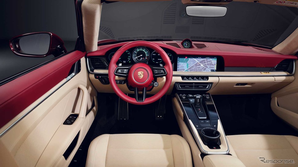 ポルシェ 911 タルガ 4S 新型の ヘリテージデザインエディション《photo by Porsche》