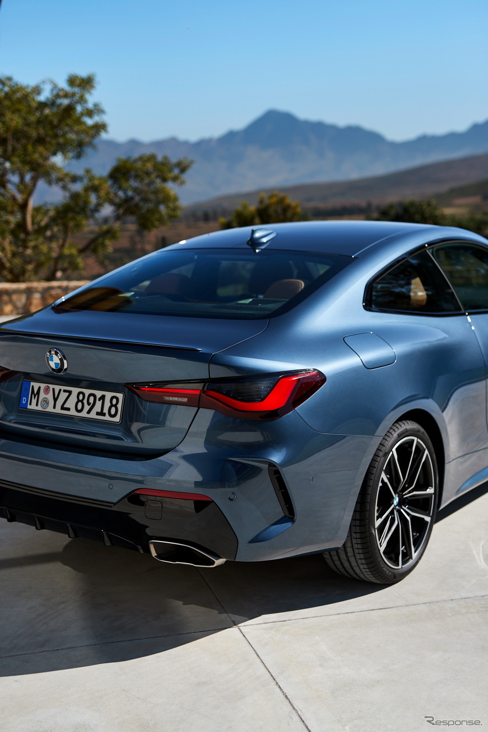 BMW 4シリーズ・クーペ 新型の M440i xDrive クーペ《photo by BMW》