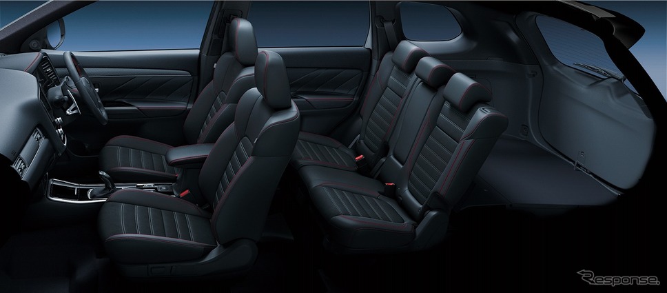三菱 アウトランダーPHEV《画像:三菱自動車工業》