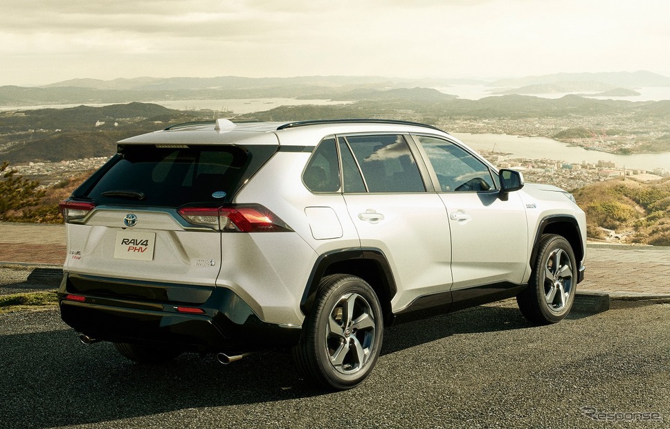 トヨタ RAV4 PHV G《画像:トヨタ自動車》