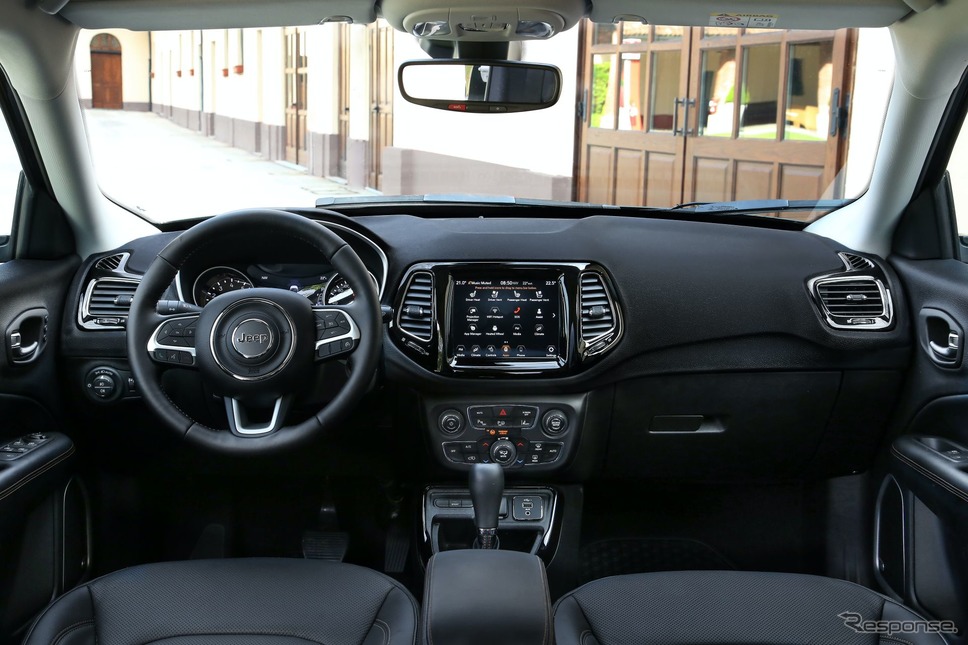 ジープ ・コンパス 改良新型(欧州仕様)《photo by Jeep》