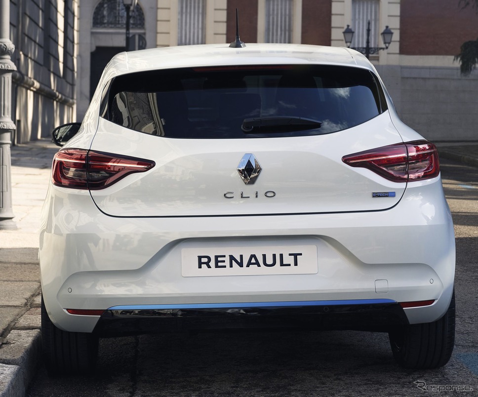 ルノー・クリオ （ルーテシアに相当）新型の「E-TECH」搭載車《photo by Renault》