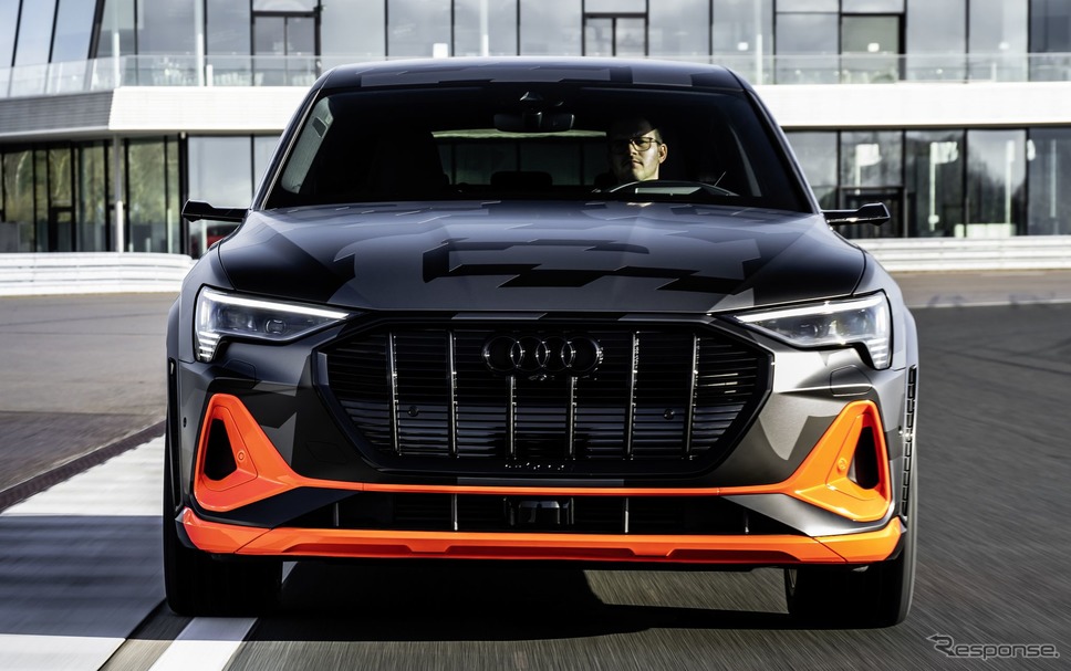 アウディ e-tron S スポーツバック のプロトタイプ《photo by Audi》