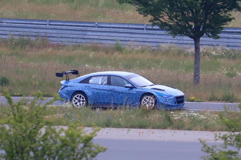 ヒュンダイ エラントラTCR プロトタイプ(スクープ写真)《APOLLO NEWS SERVICE》