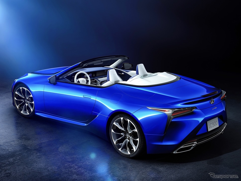 特別仕様車 LC500 Convertible “Structural Blue”《写真提供 トヨタ自動車》