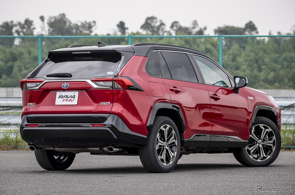 トヨタ RAV4 PHV BLACK TONE(プロトタイプ)《撮影 山内潤也》