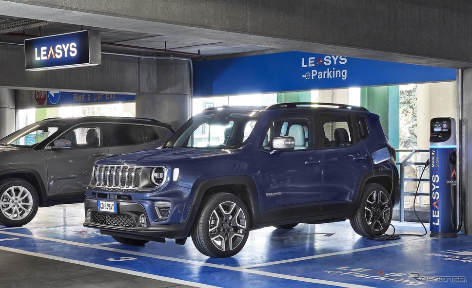 FCAの電動車向け急速充電ステーション「モビリティストア」《photo by FCA》