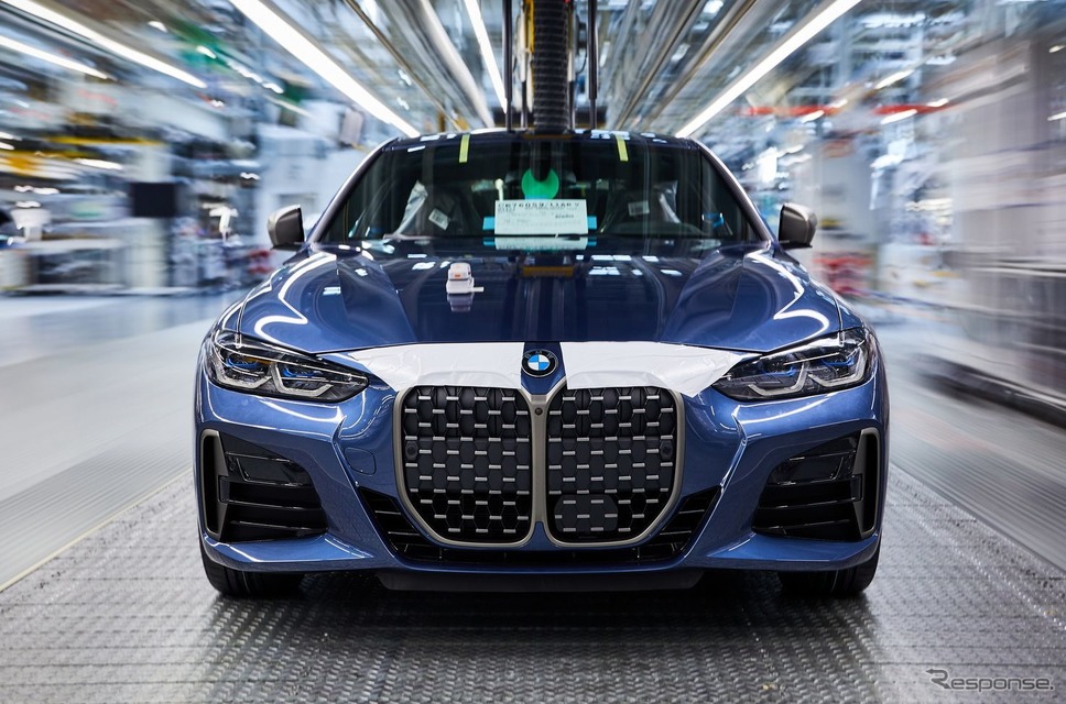 ドイツ・ディンゴルフィンク工場で生産が開始されたBMW 4シリーズ・クーペ 新型《photo by BMW》