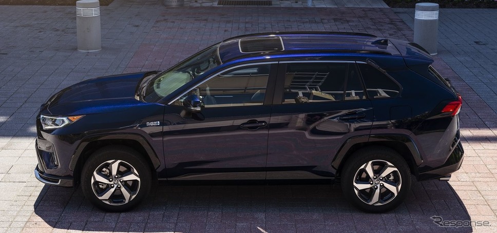 トヨタ RAV4 プライム(日本名:RAV4 PHV に相当)《photo by Toyota》