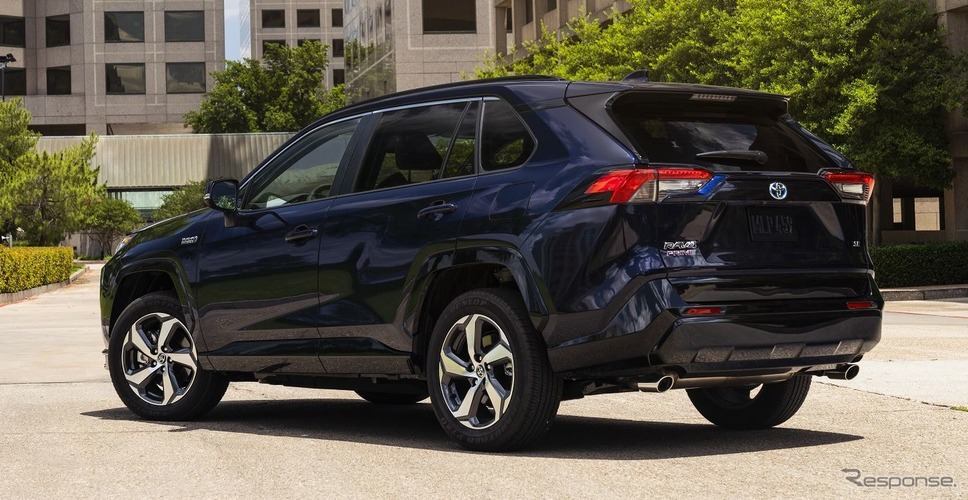 トヨタ RAV4 プライム(日本名:RAV4 PHV に相当)《photo by Toyota》