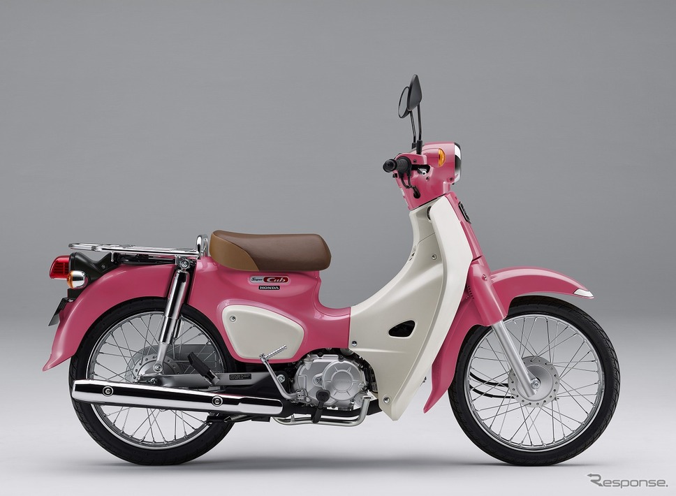 ホンダ スーパーカブ110・『天気の子』ver.《写真提供 本田技研工業》