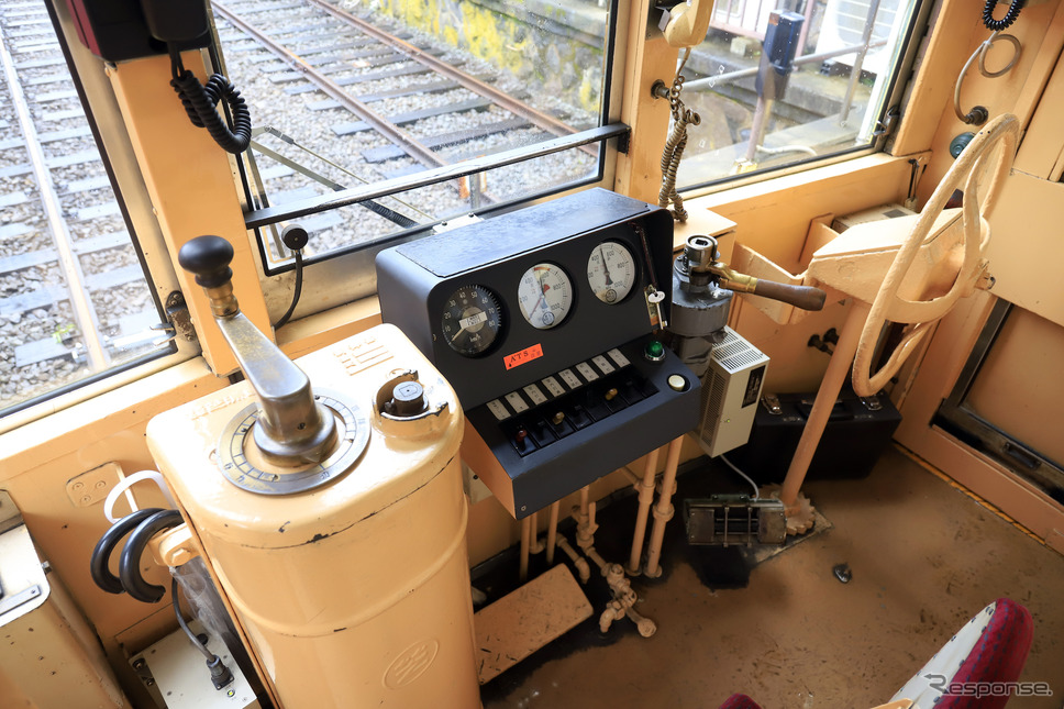 7月23日運行再開!箱根登山鉄道の楽しみ方をおさらいしてみる《撮影 小林岳夫》デハ106形の運転席