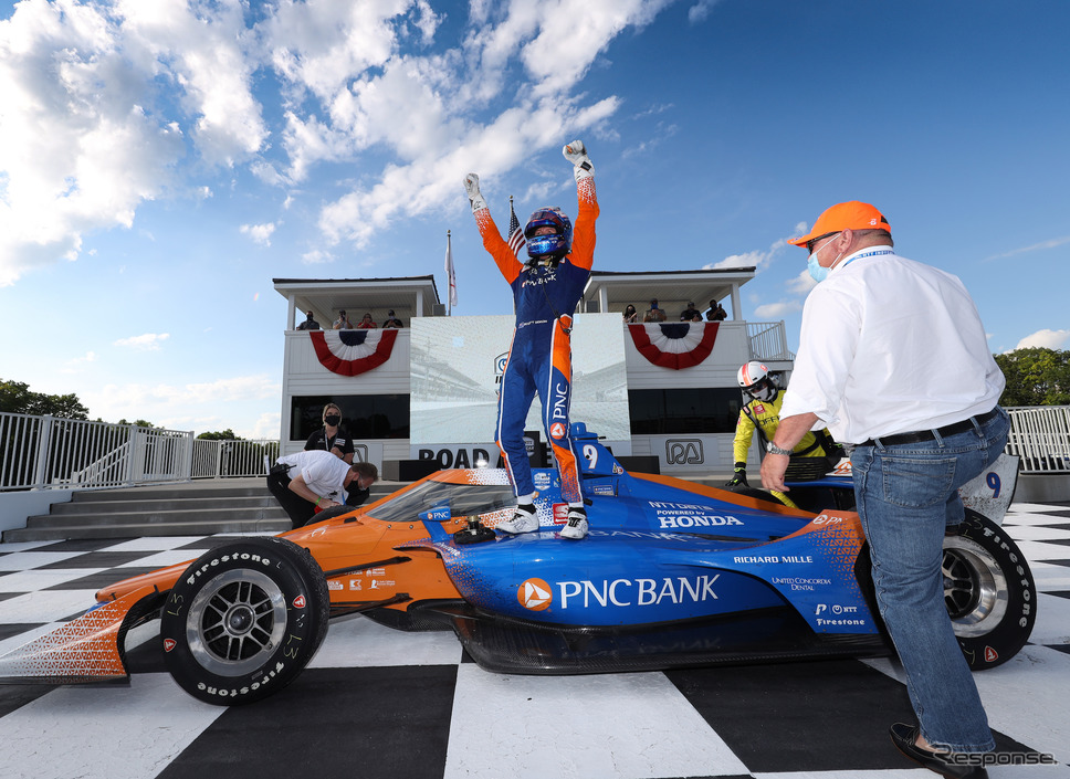 開幕3連勝を飾った#9 スコット・ディクソン。《写真提供 INDYCAR》