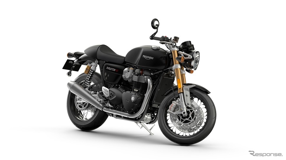 トライアンフ スラクストンRS《写真提供 トライアンフ モーターサイクルズ ジャパン》