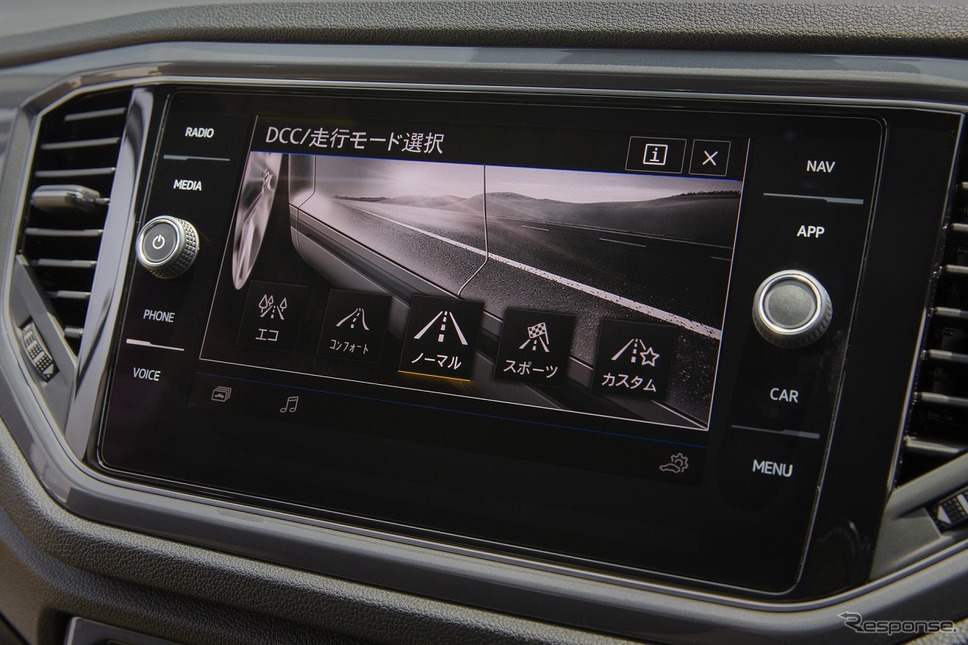 VW T-Roc《写真提供 フォルクスワーゲングループジャパン》
