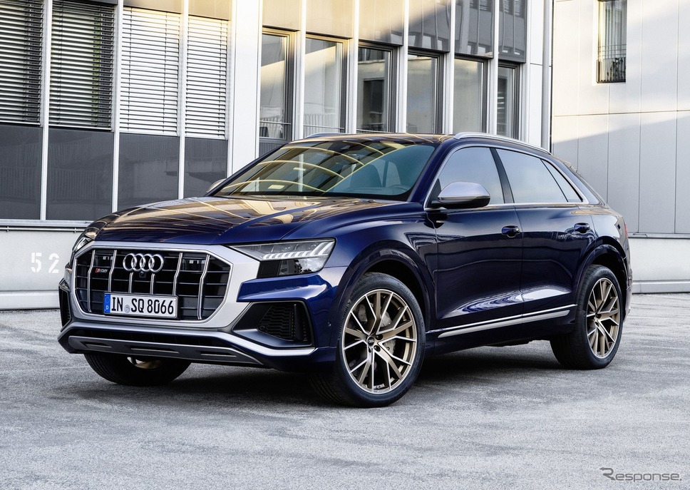 アウディ SQ8 の4.0TFSI《photo by Audi》