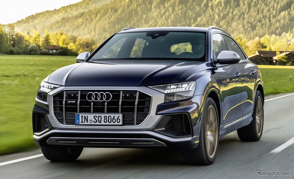 アウディ SQ8 の4.0TFSI《photo by Audi》