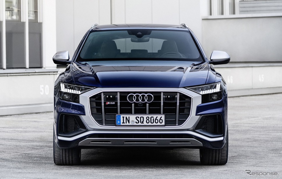 アウディ SQ8 の4.0TFSI《photo by Audi》