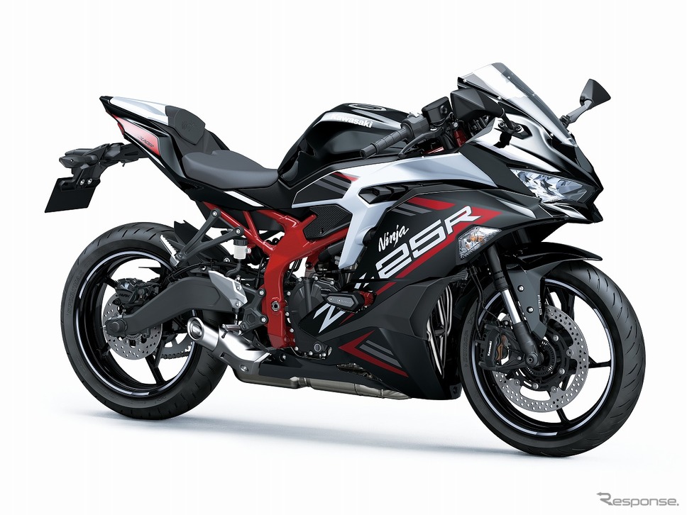 カワサキ Ninja ZX-25R SE《写真提供 カワサキモータースジャパン》