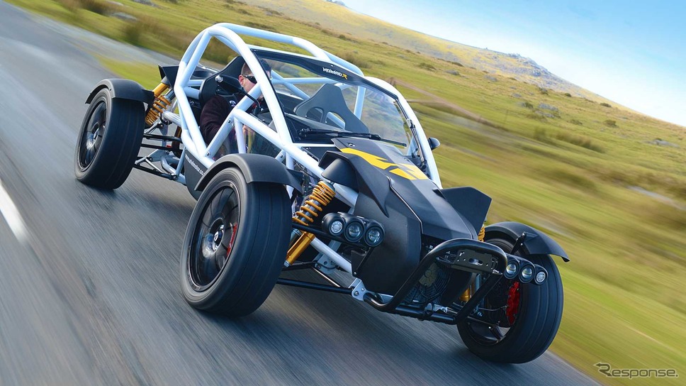 ホンダエンジン搭載 軽量スポーツのアリエル ノマド に最終 R 335馬力スーパーチャージャー E燃費