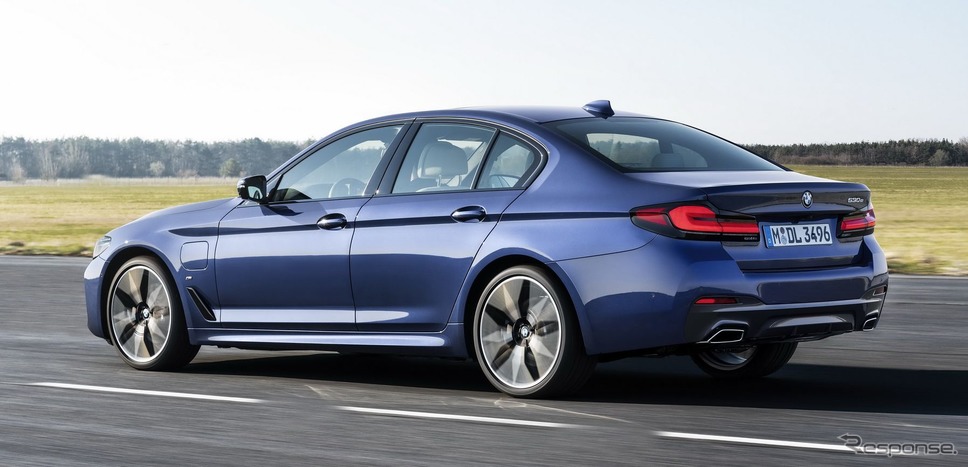 BMW 5シリーズ・セダン 改良新型のPHV「530e」(参考)《photo by BMW》