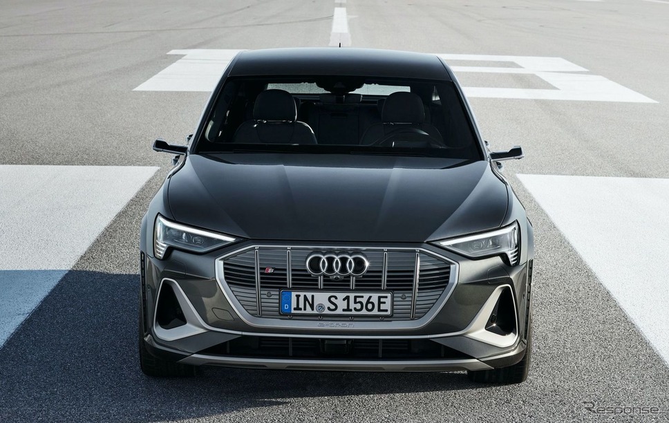 アウディ e-tron S スポーツバック《photo by Audi》