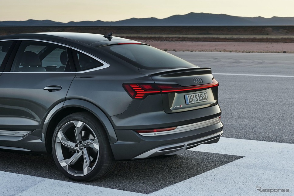 アウディ e-tron S スポーツバック《photo by Audi》