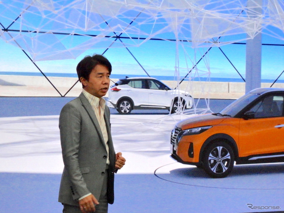 日産キックス新型のオンライン・プレゼンテーション、プログラムデザインディレクター入江慎一郎氏《写真提供 日産自動車》