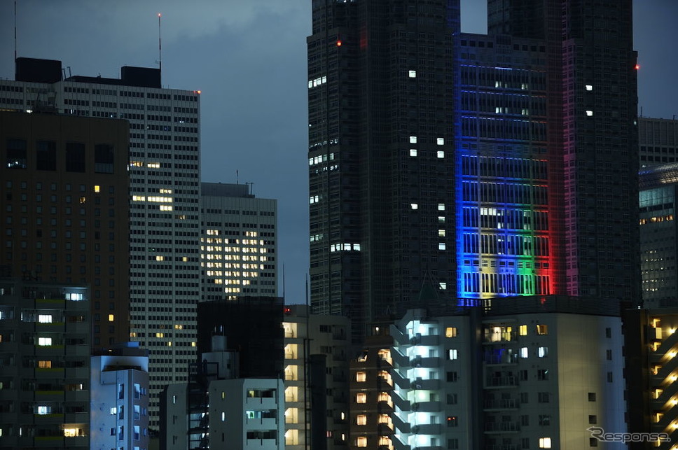 東京新宿(7月23日)《Photo by David Mareuil/Anadolu Agency via Getty Images/ゲッティイメージズ》