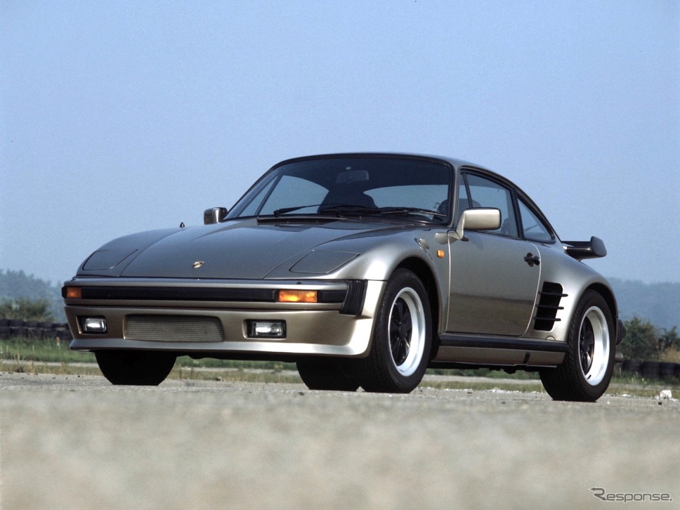 ポルシェ911(930)ターボ“フラットノーズ”《photo by Porsche》