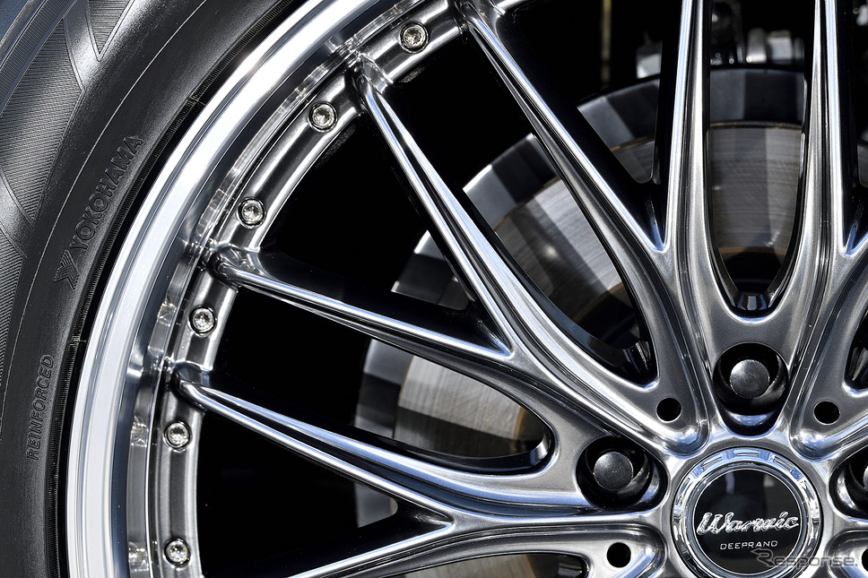 モデル名:MONZA JAPAN Worwic DEEPRAND/推奨サイズ:20×8.5JInset35 5H-114.3(F)/ 20×9.5JInset42 5H-114.3(R)/カラー:ミラーカットポリッシュリム/タイヤサイズ:235/55R20(F)/ 255/50R20(R)《写真撮影 雪岡直樹》