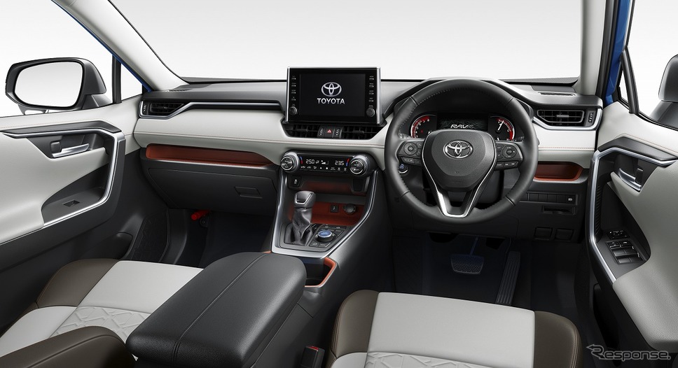 トヨタ RAV4 アドベンチャー(内装色:オーキッドブラウン)《写真提供 トヨタ自動車》