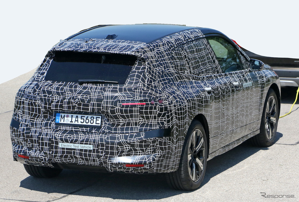 BMW iX5(仮)プロトタイプのスクープ写真《APOLLO NEWS SERVICE》