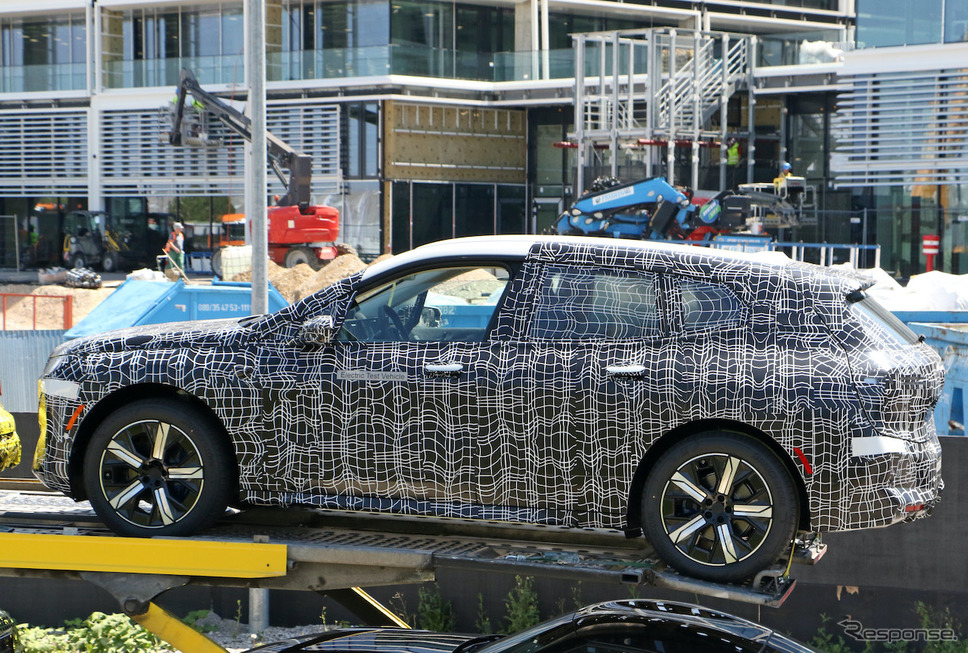 BMW iX5(仮)プロトタイプのスクープ写真《APOLLO NEWS SERVICE》