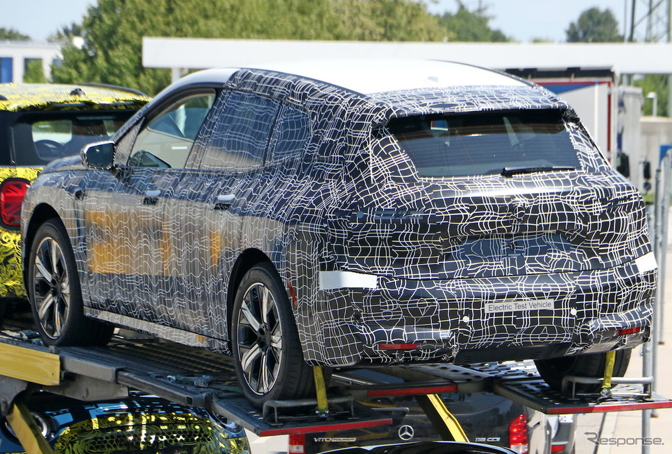BMW iX5(仮)プロトタイプのスクープ写真《APOLLO NEWS SERVICE》