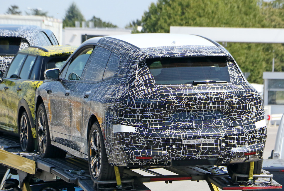 BMW iX5(仮)プロトタイプのスクープ写真《APOLLO NEWS SERVICE》