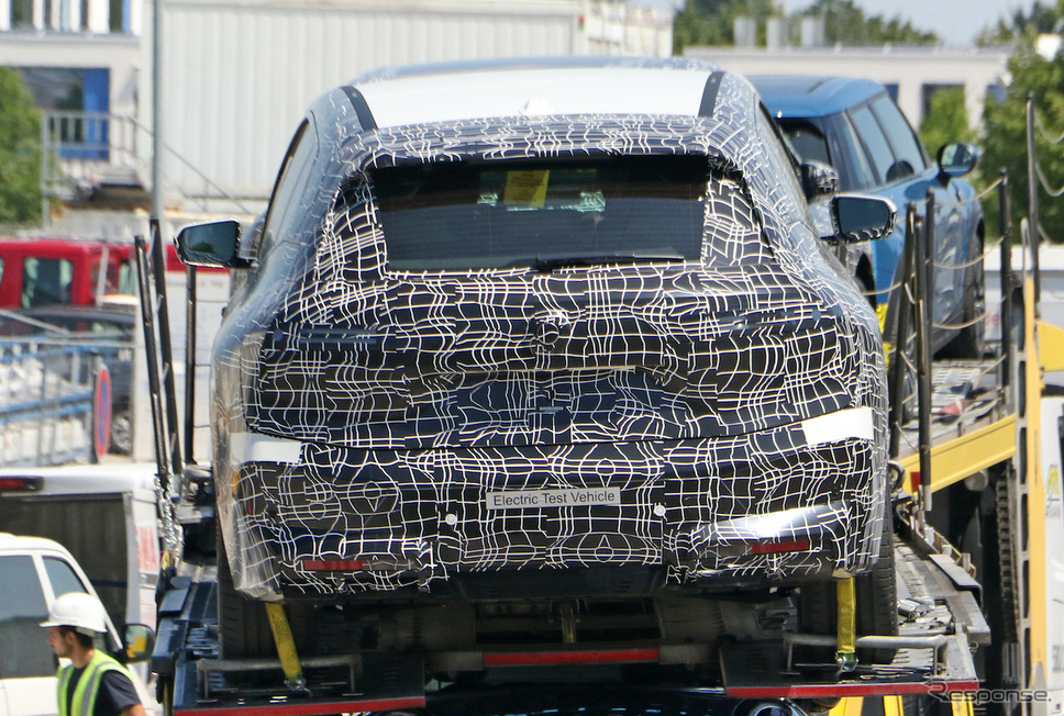 BMW iX5(仮)プロトタイプのスクープ写真《APOLLO NEWS SERVICE》