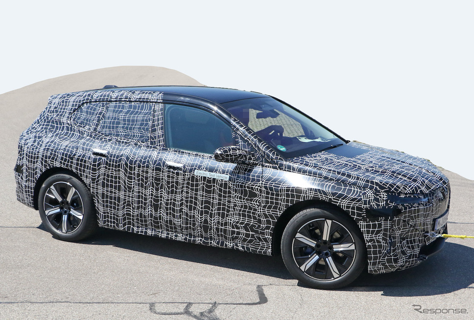 BMW iX5(仮)プロトタイプのスクープ写真《APOLLO NEWS SERVICE》
