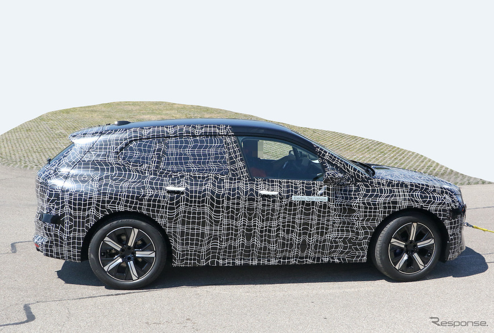 BMW iX5(仮)プロトタイプのスクープ写真《APOLLO NEWS SERVICE》