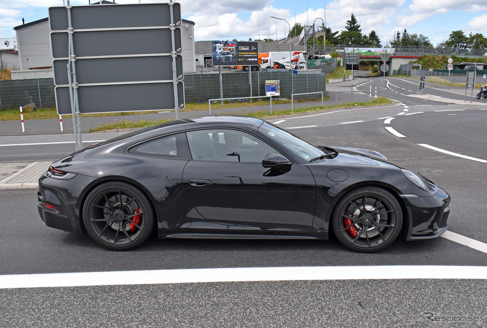 ポルシェ 911 GT3ツーリング 新型プロトタイプ（スクープ写真）《APOLLO NEWS SERVICE》