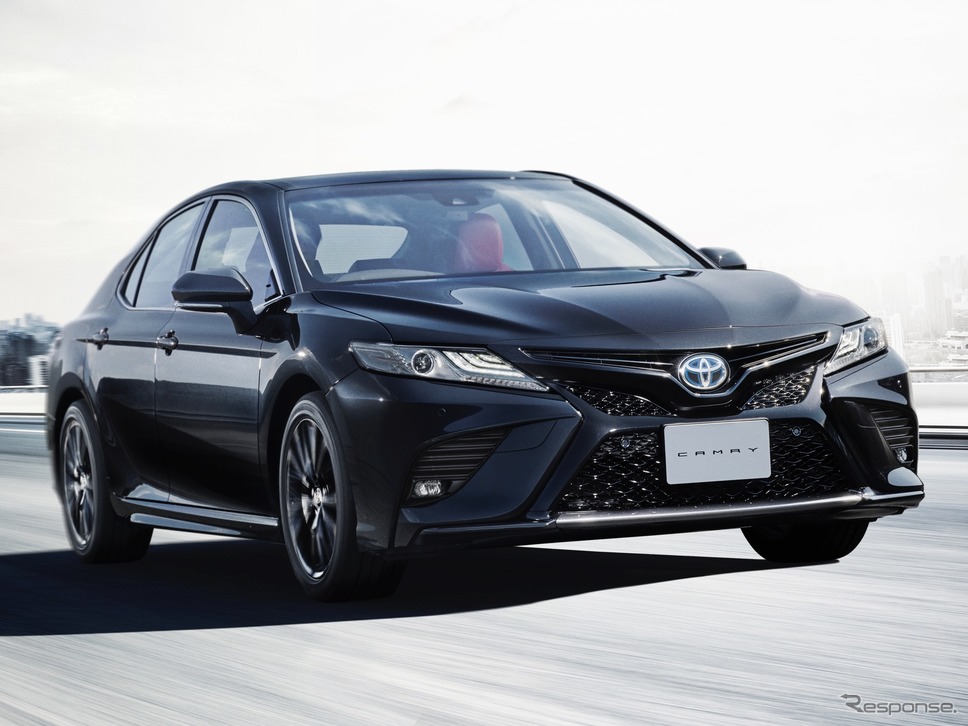 トヨタ・カムリ40周年記念「WS“Black Edition”」(2020年)《写真提供 トヨタ自動車》