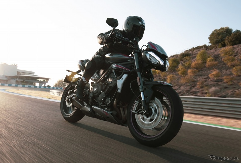 トライアンフ ストリートトリプルRS《画像:トライアンフモーターサイクルズジャパン》
