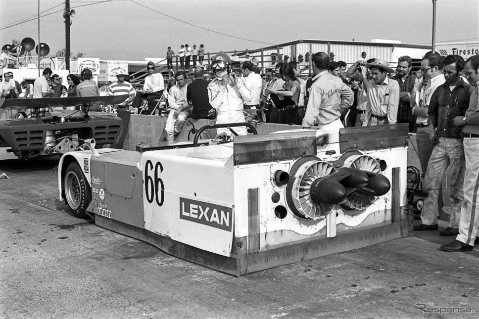 シャパラル2J(ヴィック・エルフォード車)、1970年Can-Amリバーサイド戦。《Photo by Bernard Cahier/Hulton Archive/ゲッティイメージズ》
