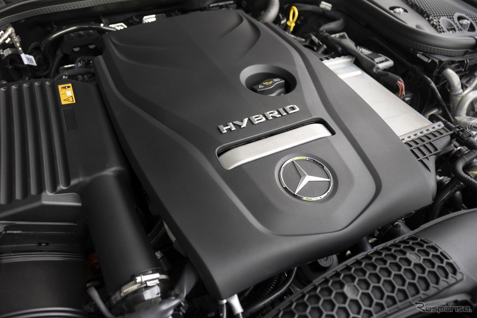メルセデスベンツ Eクラス・セダン 改良新型のPHV「E 300 e 4MATIC」《photo by Mercedes-Benz》