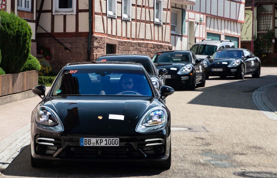 ポルシェ・パナメーラ 改良新型のプロトタイプ《photo by Porsche》
