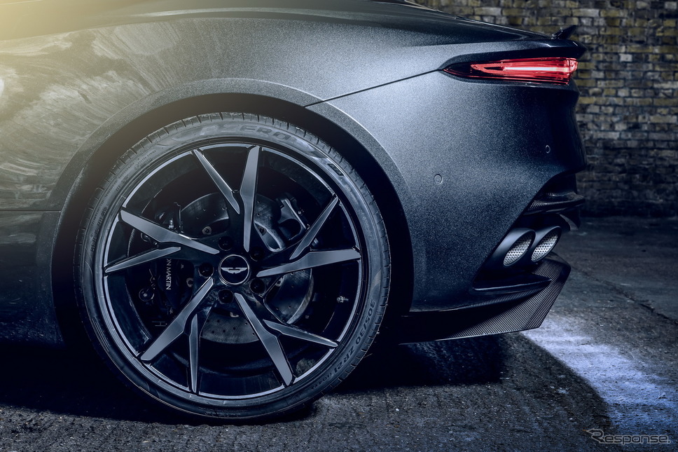 アストンマーティン DBS スーパーレッジェーラ 007エディション《photo by Aston Martin》