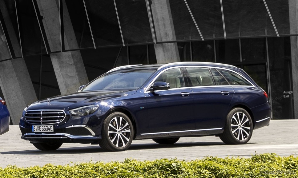 メルセデスベンツ Eクラス・ステーションワゴン 改良新型のPHV「E 300 de 4MATIC」《photo by Mercedes-Benz》
