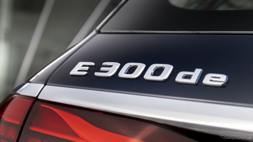 メルセデスベンツ Eクラス・ステーションワゴン 改良新型のPHV「E 300 de 4MATIC」《photo by Mercedes-Benz》