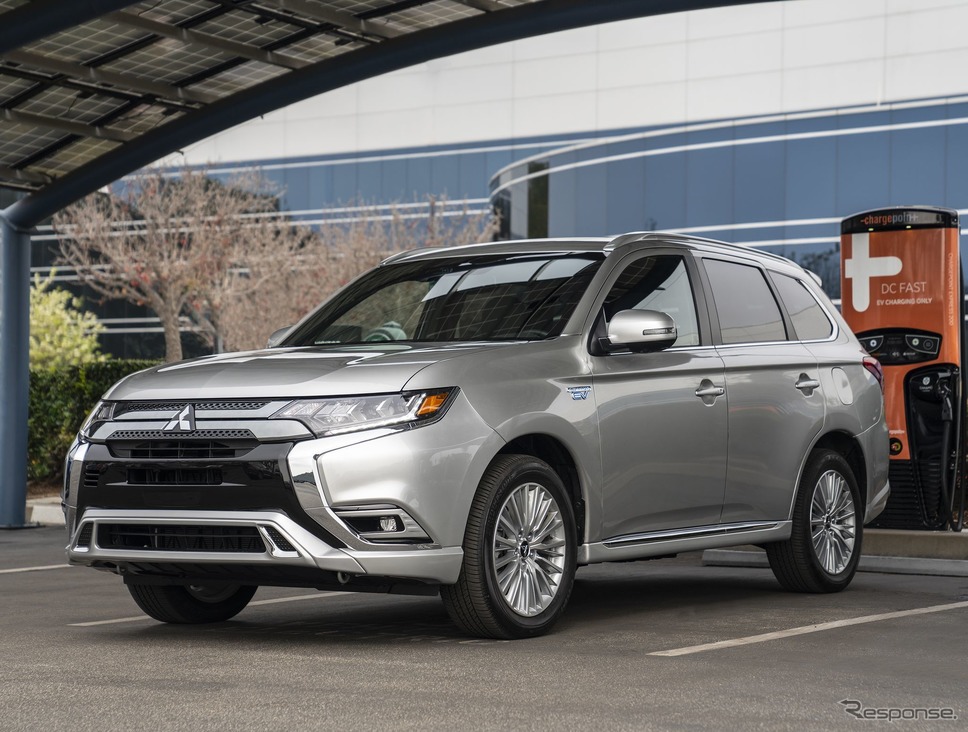 三菱 アウトランダー PHEV(米国仕様)《photo by Mitsubishi Motors》