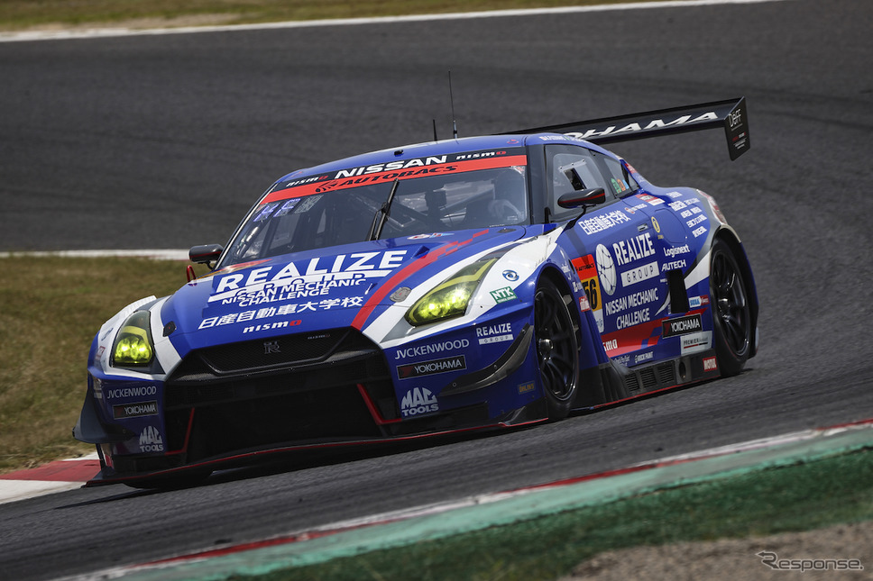 GT300クラス予選3位の#56 リアライズ 日産自動車大学校 GT-R《写真撮影 益田和久》